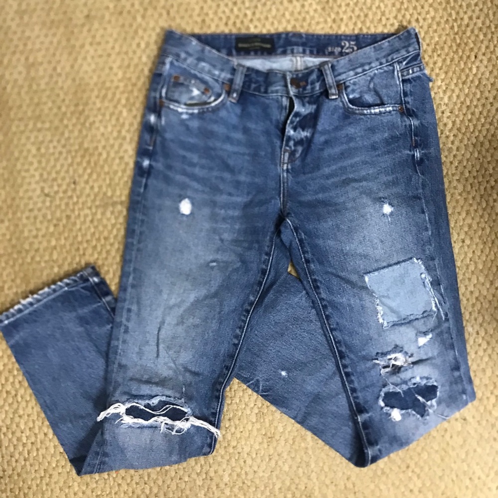 J Crew Broken in Boyfriend Distressed Jeans 25